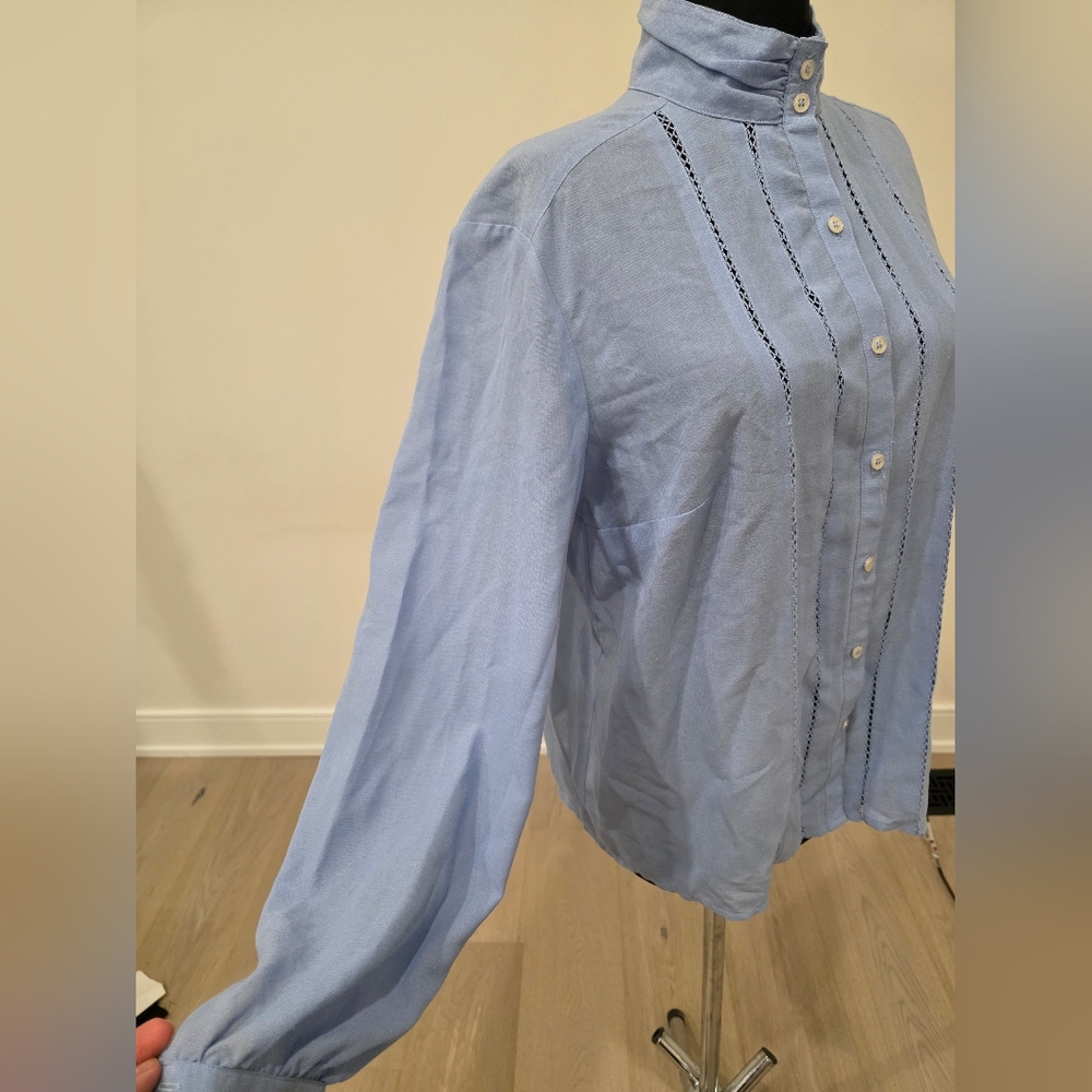 Vintage Elegant Blue Button Down Shirt with Crochet EUR 44 M-L US 12 - Picture 5 of 8